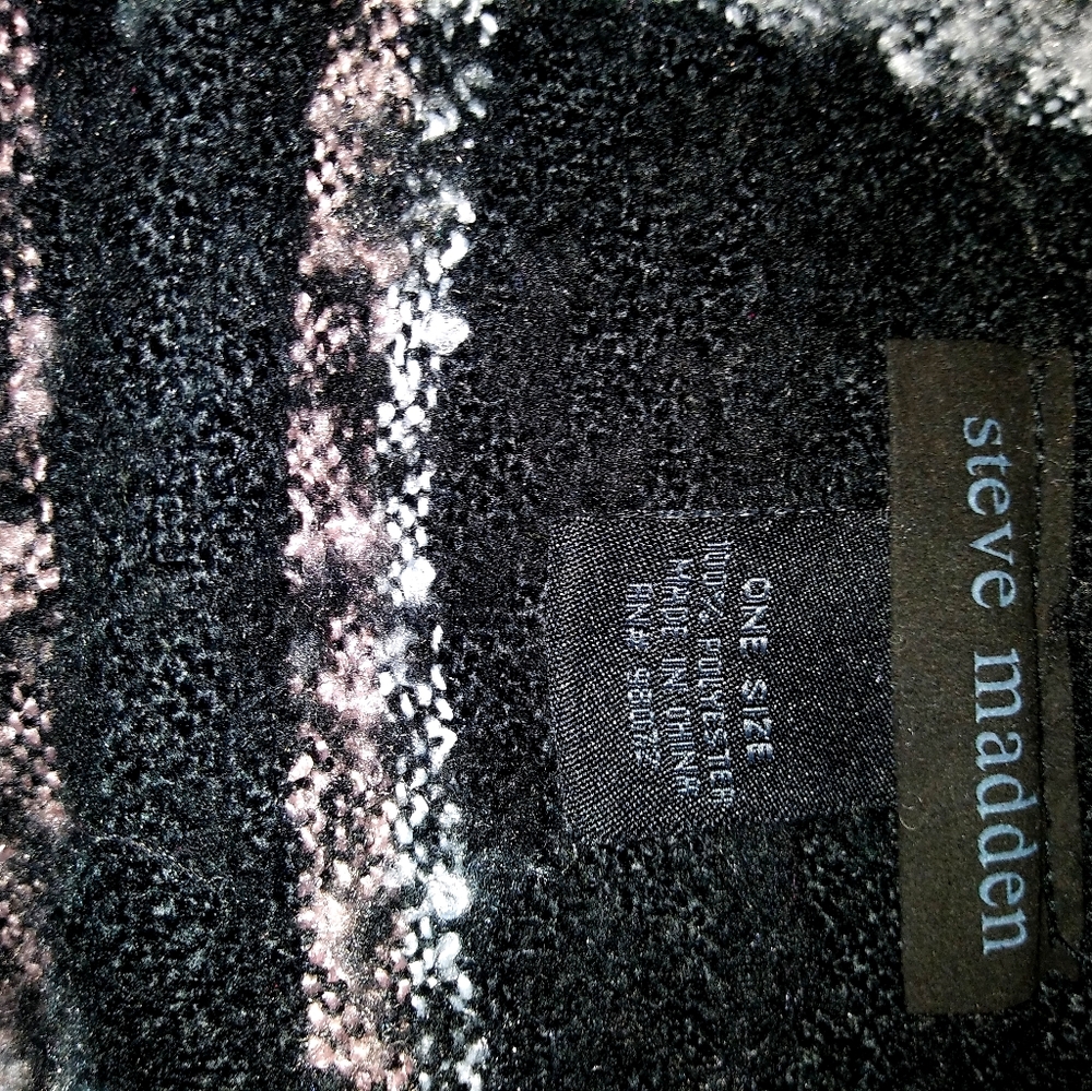 Steve madden warm cozy shall